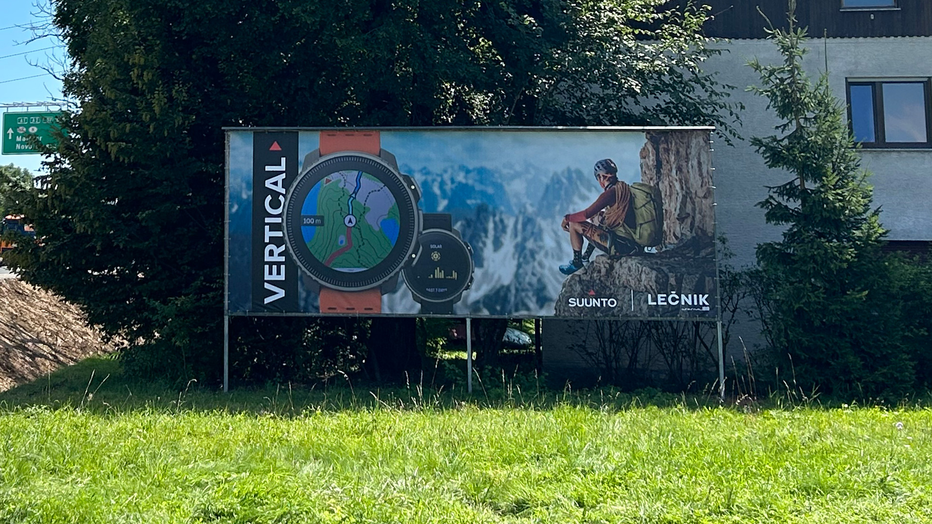 Suunto Vertical - billboard